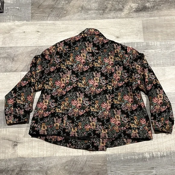 Joe Brown's Floral embroidered zip up jacket - Picture 6 of 9